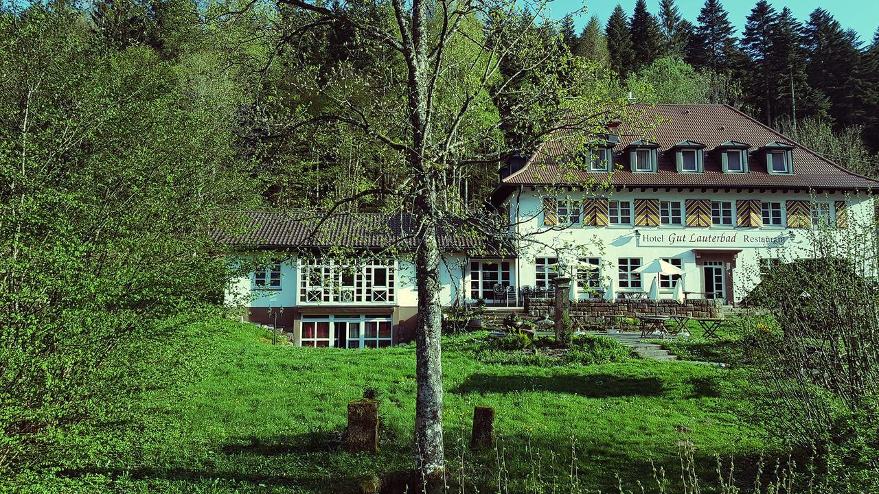 Gut Lauterbad Hotel フロイデンシュタット エクステリア 写真